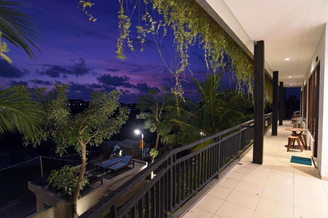 Grandpa Guest House Canggu Exterior foto